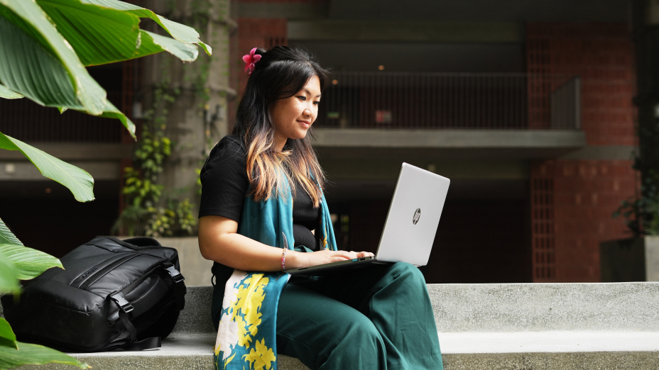 Minimum qualifications and admission process for the Bachelor of Laws (LLB) program at Brac University